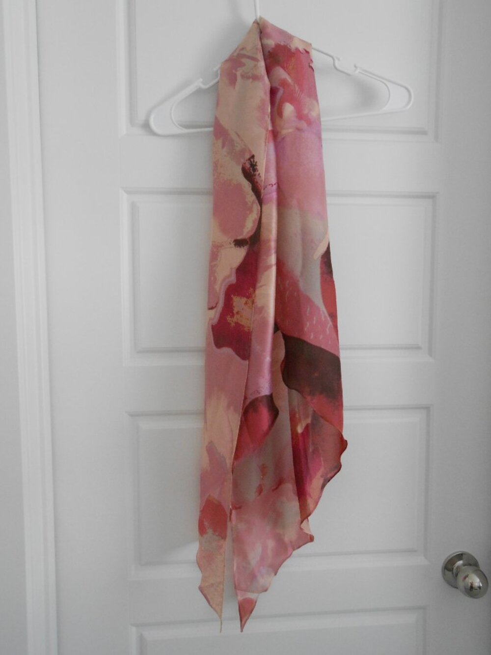 Vince Camuto 100% Polyester 74" x 18" Pink Floral Rhombic/Oblong Scarf